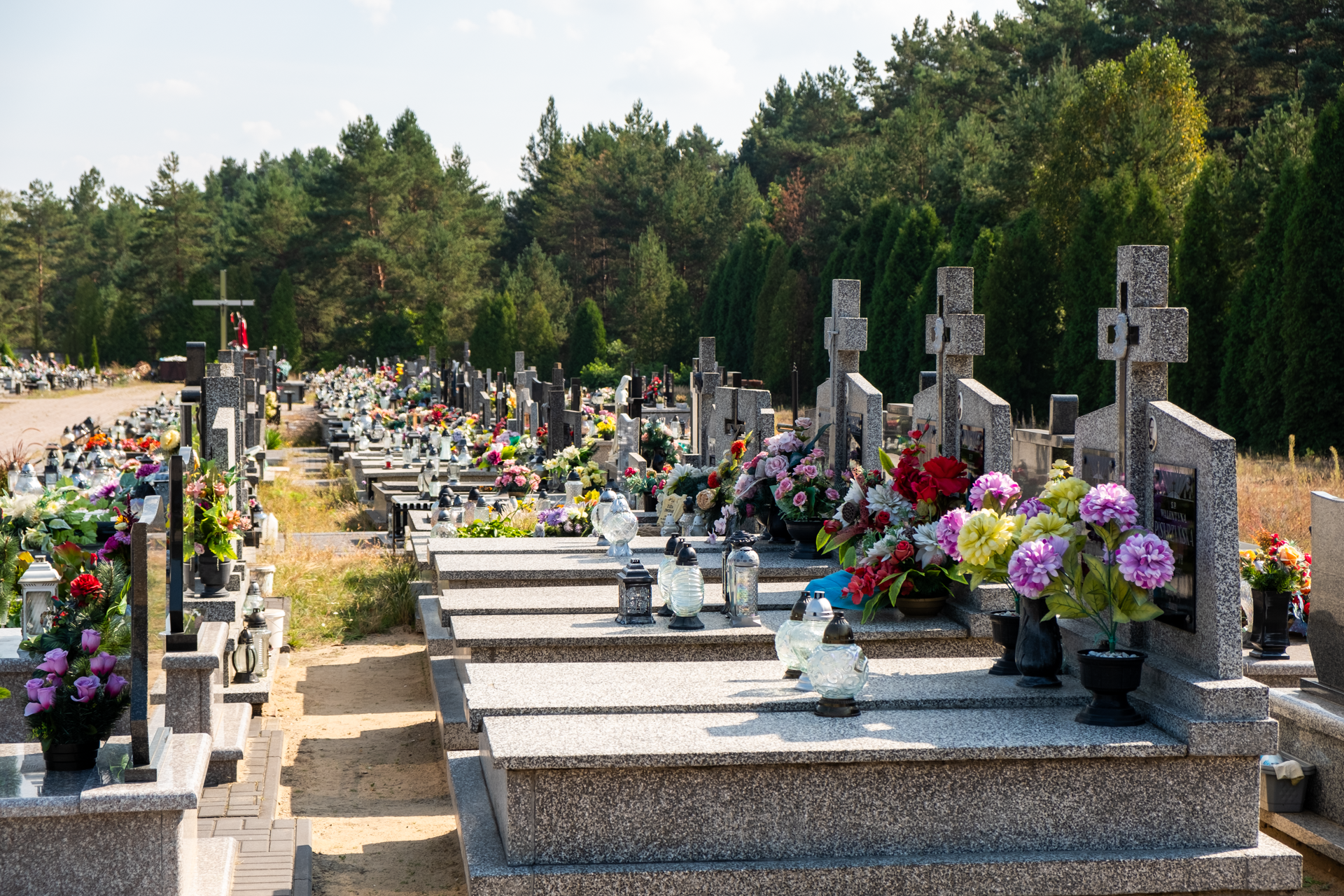 Cmentarz parafialny w Dziebałtowie